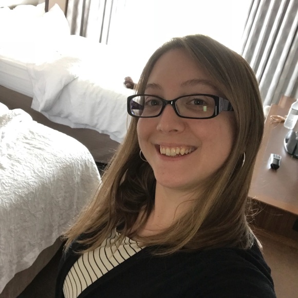 Meet your Posher, Audra - Picture 1 of 1